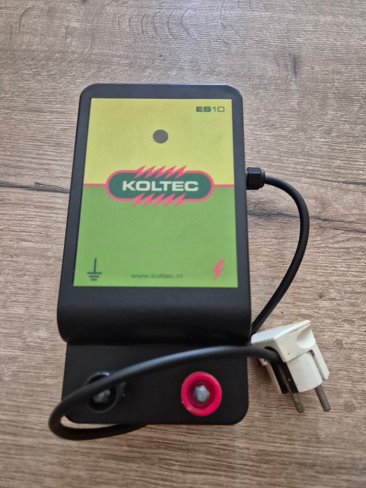 Dispositif de clôture électrique Koltec Es10