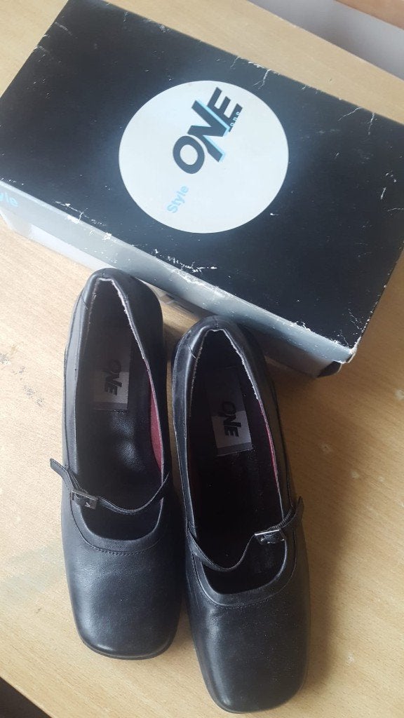 Dames schoenen, Ophalen