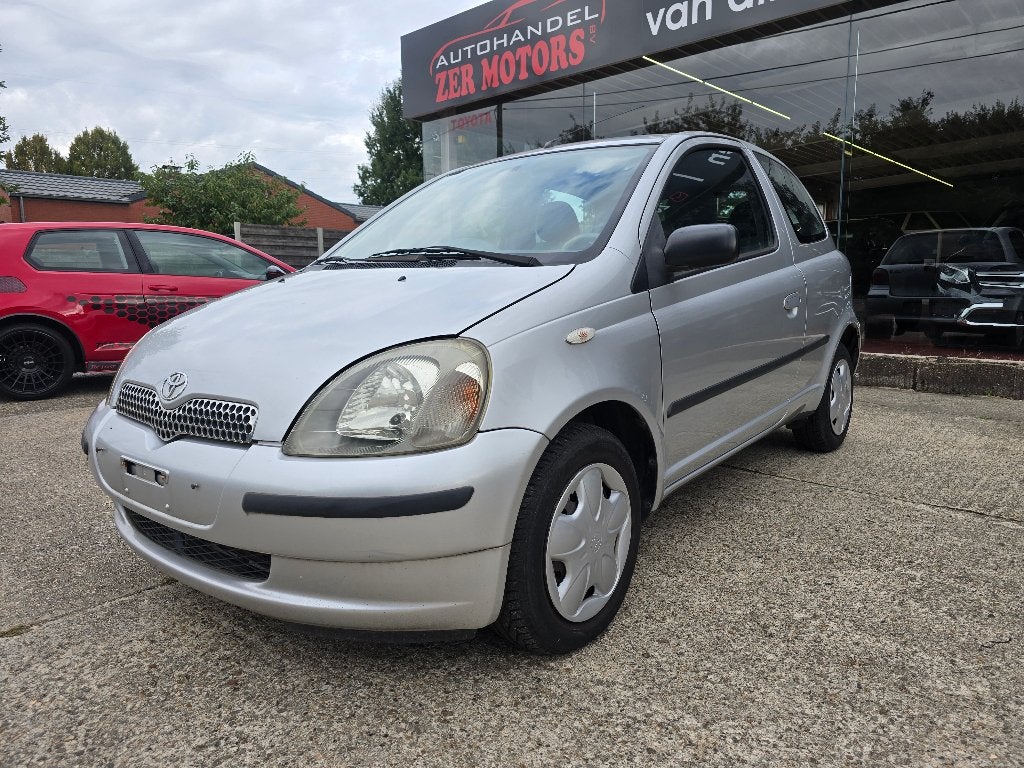 Toyota Yaris 1.0 essence 169000 avec climatisation, Autos, Argent ou Gris, Achat, 50 kW, Entreprise