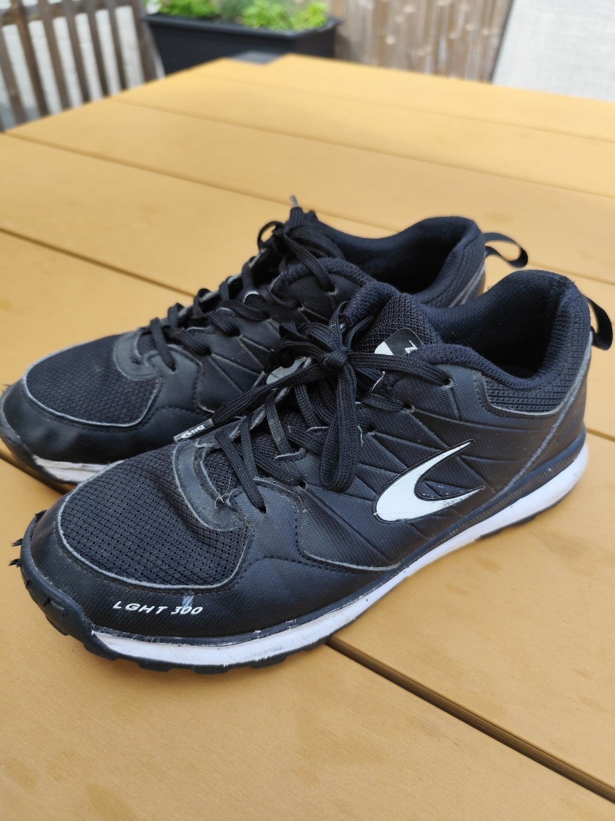 Korfbal/hockeyschoenen outdoor Dita Light 300, Ophalen