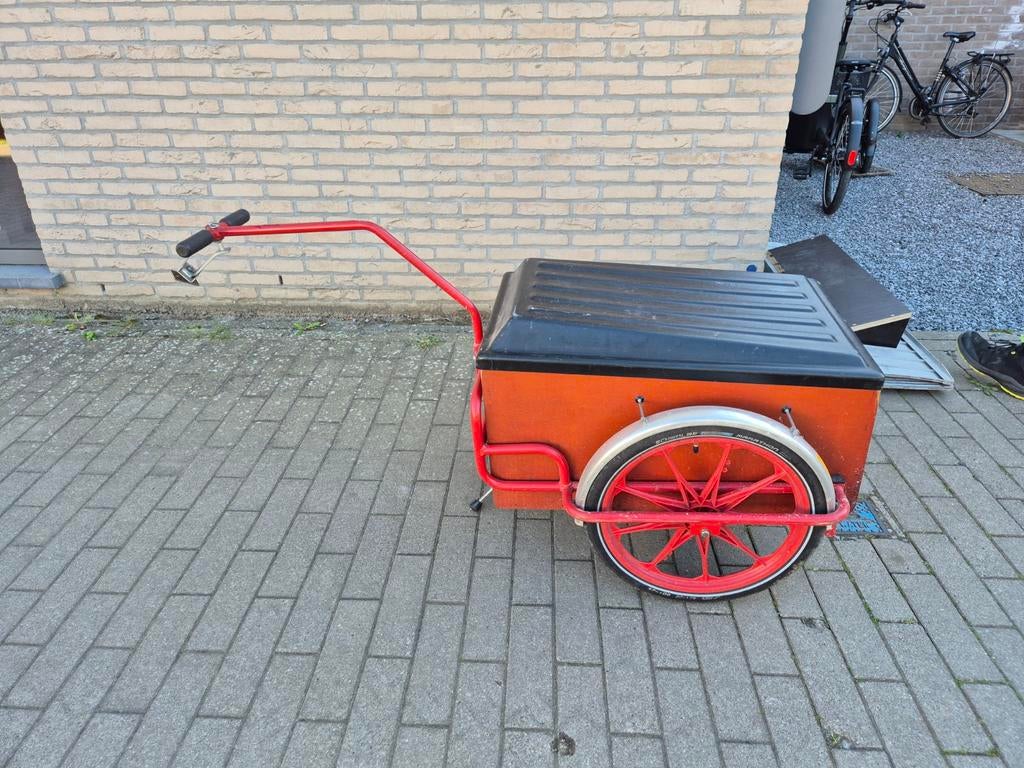 Houten fietskar, Ophalen