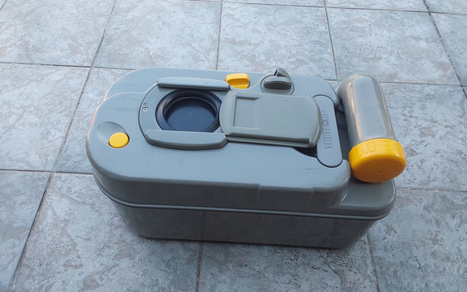 Cassette wc camping-car, Ophalen