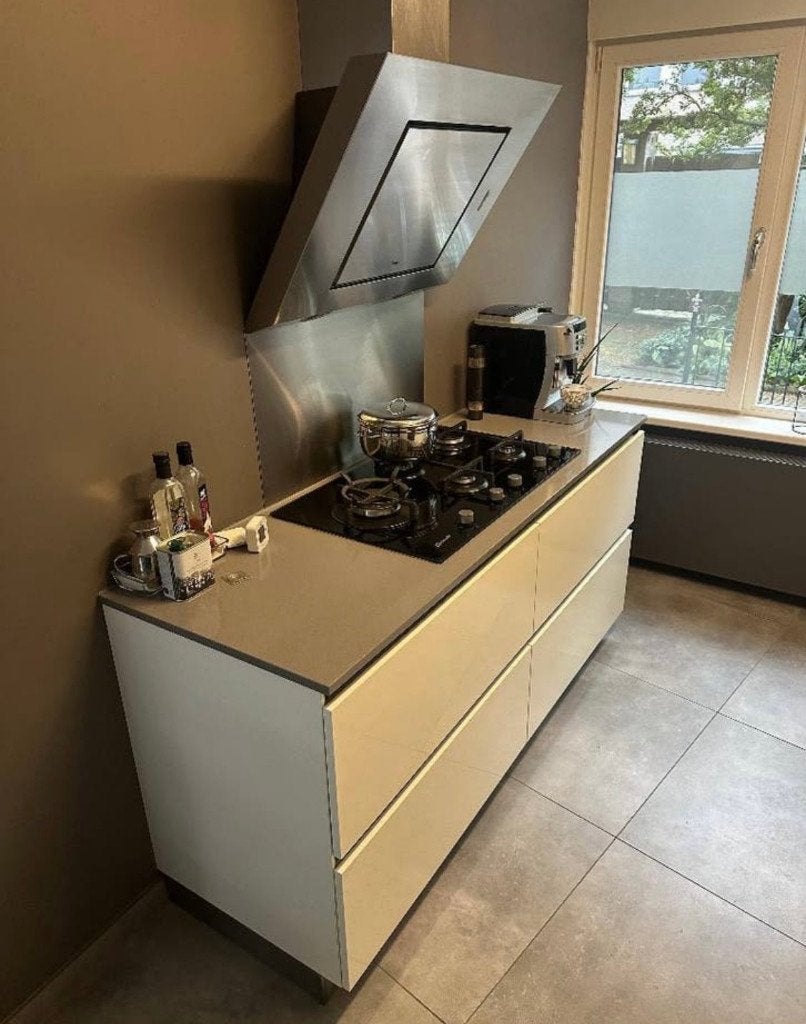 ✨DESIGN HOOGGLANS KEUKEN MET KOOKEILAND  ✨, Huis en Inrichting, Wit, Graniet of Steen, Dubbelwandige keuken, Ophalen of Verzenden