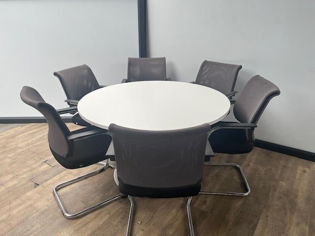 Ronde kantine/vergadertafel – 4 persoons, Huis en Inrichting, Ophalen