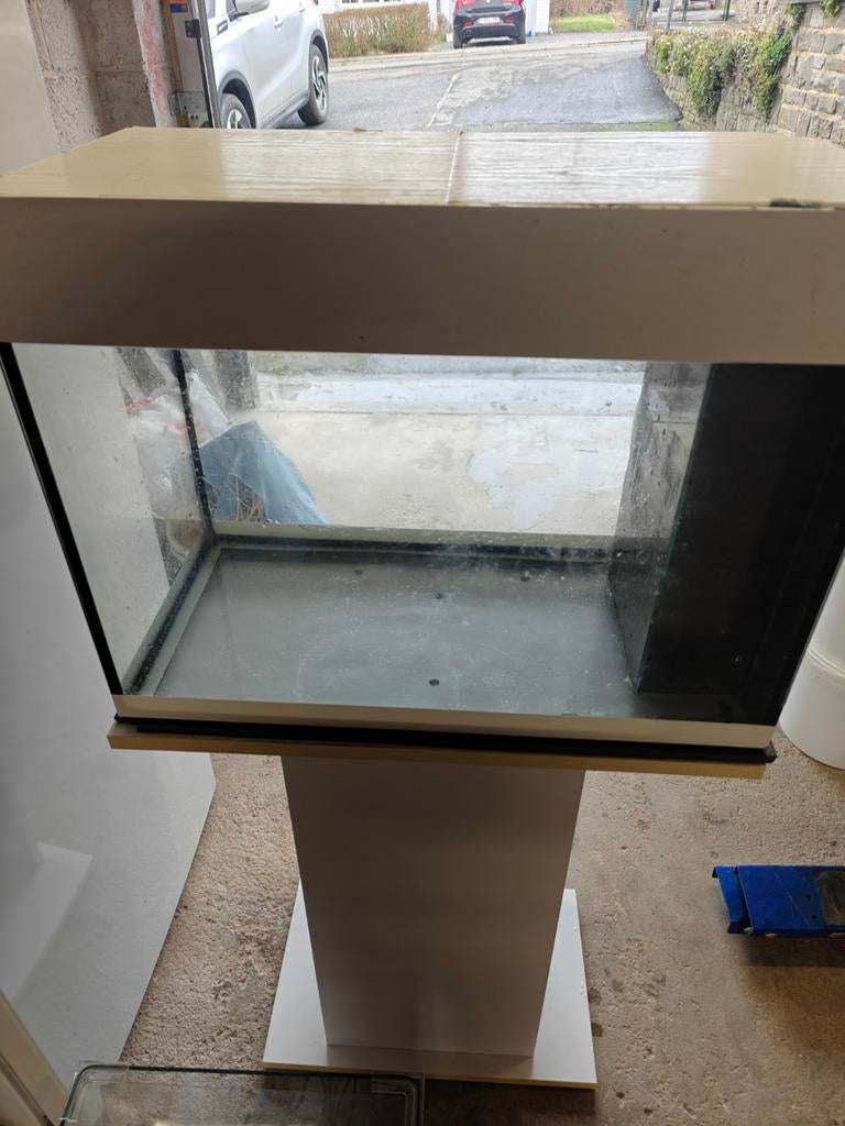 Aquarium 60 Litres + meuble, Enlèvement, Utilisé, Meuble d'aquarium
