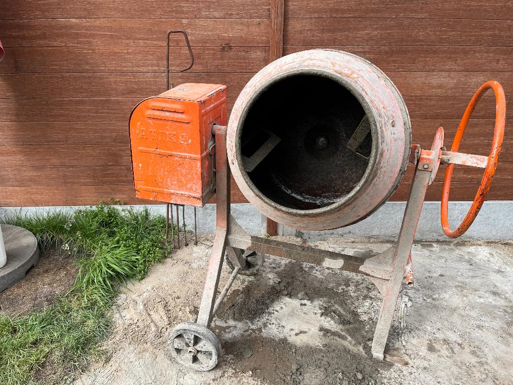 ATIKA betonmolen, Ophalen of Verzenden, Gebruikt