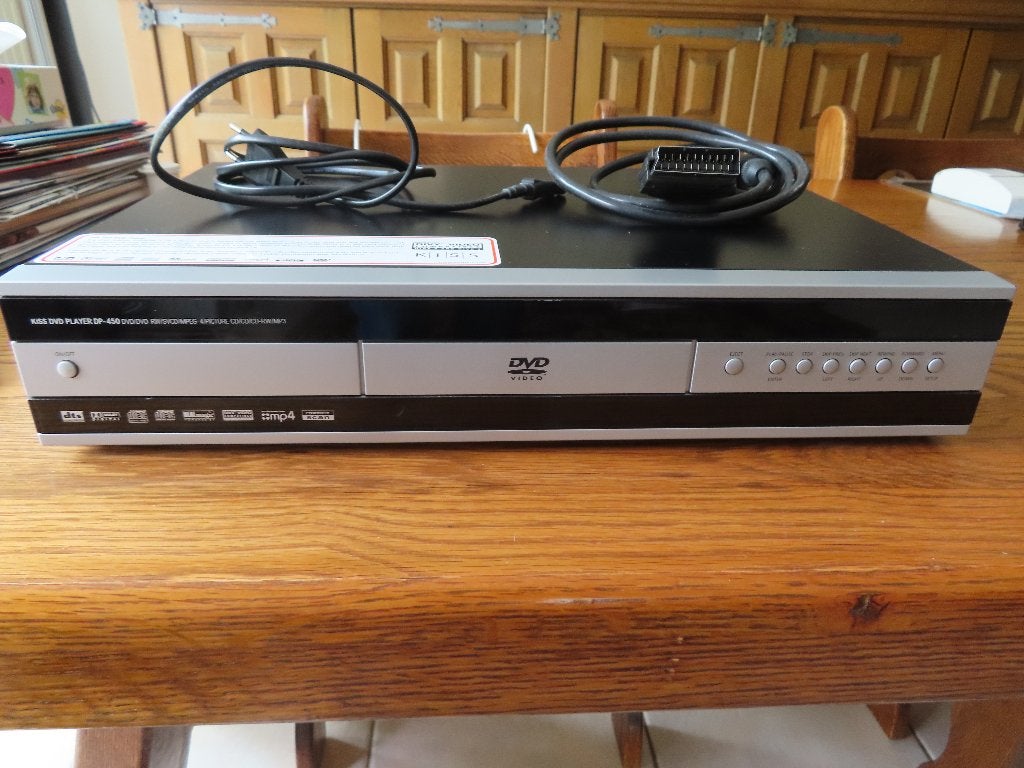 Lecteur DVD/DIVX Kiss DP450 + 62 DVD films, TV, Hi-fi & Vidéo, Enlèvement, Comme neuf, Lecteur DVD