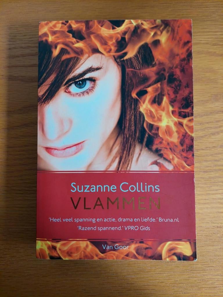 Vlammen - Suzanne Collins, Ophalen