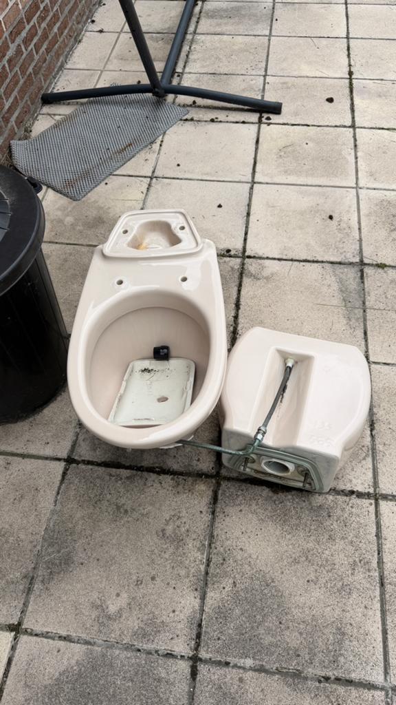 WC a donner, Enlèvement, Comme neuf, Toilettes