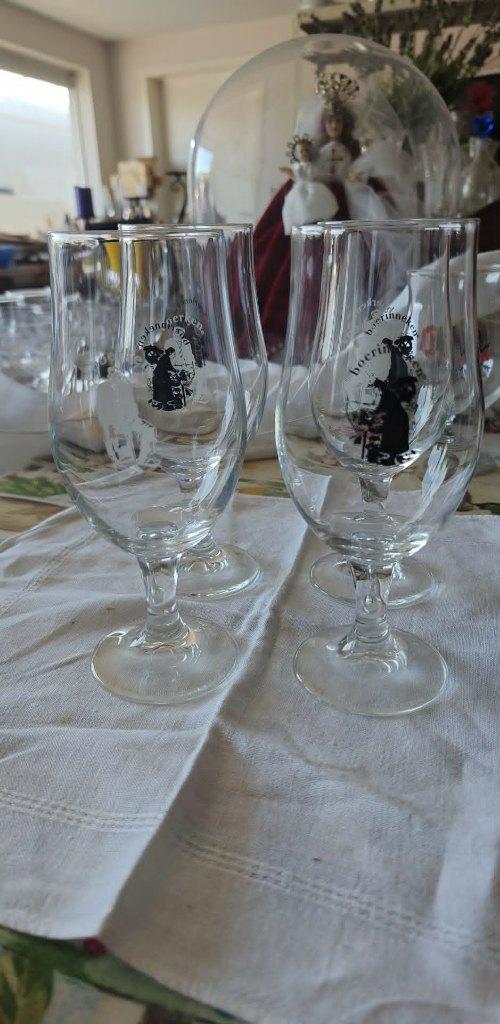 glazen bier op voet boerinneken boerken 4 stuks, Verzamelen, Biermerken, Ophalen of Verzenden, Zo goed als nieuw, Glas of Glazen