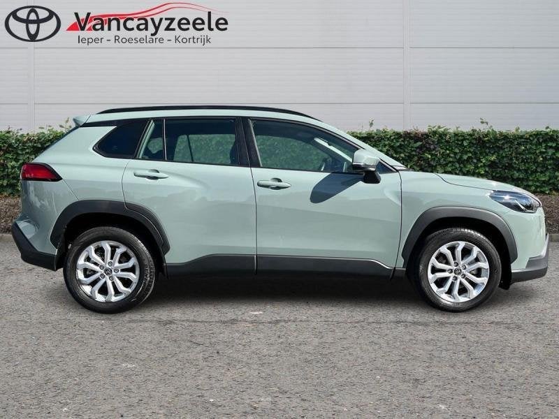 Toyota Corolla Cross Dynamic+cam+gps+17inch alu velgen, Achat, Euro 6, Noir, 5 portes