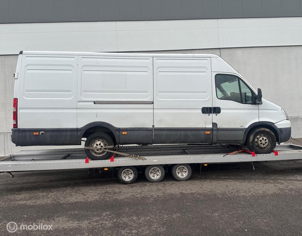 Iveco Daily 35S14V L4H2 VERSNELLINGSBAK PROBLEEM, Autos, Camionnettes & Utilitaires, Particulier, Achat, Porte coulissante, Iveco