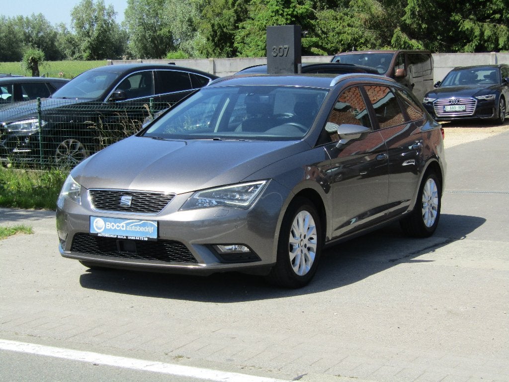 Seat Leon 1.2 TSI Automaat met 91 000km, Auto's, Seat, Euro 5, Zwart, 4 cilinders, Bruin