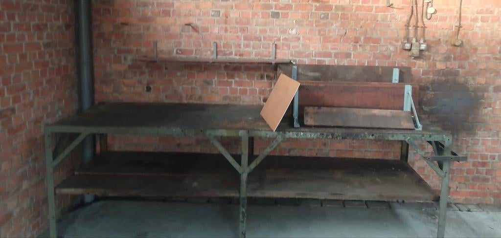 Werkbank en schabben, Ophalen