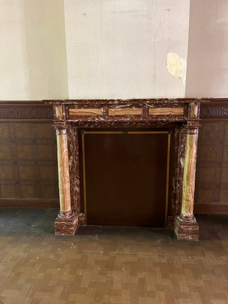 Antieke schouw in rood marmer en polychrome onyx, Huis en Inrichting, Haarden, Ophalen, Gebruikt, Vrijstaande haard, Overige soorten