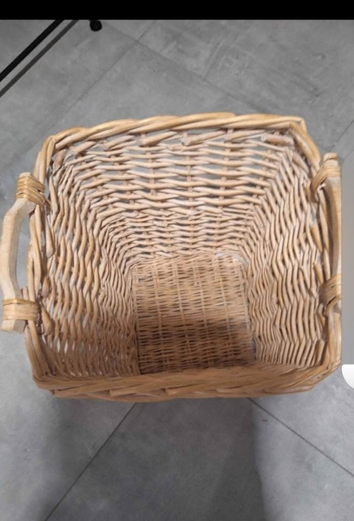 Manne en osier tressé avec poignées en bois, Maison & Meubles, Tressé, Enlèvement, Panier, Bois
