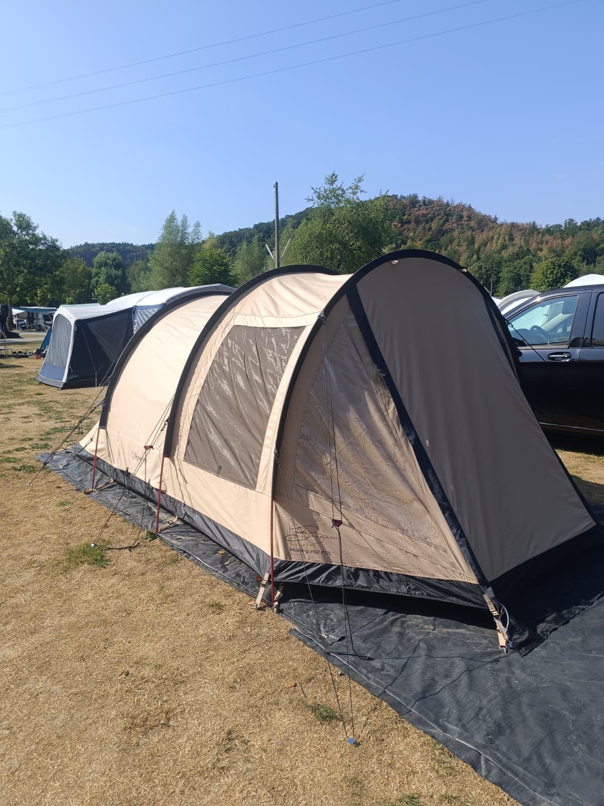 Tent Bardani, Caravans en Kamperen, Ophalen, Zo goed als nieuw