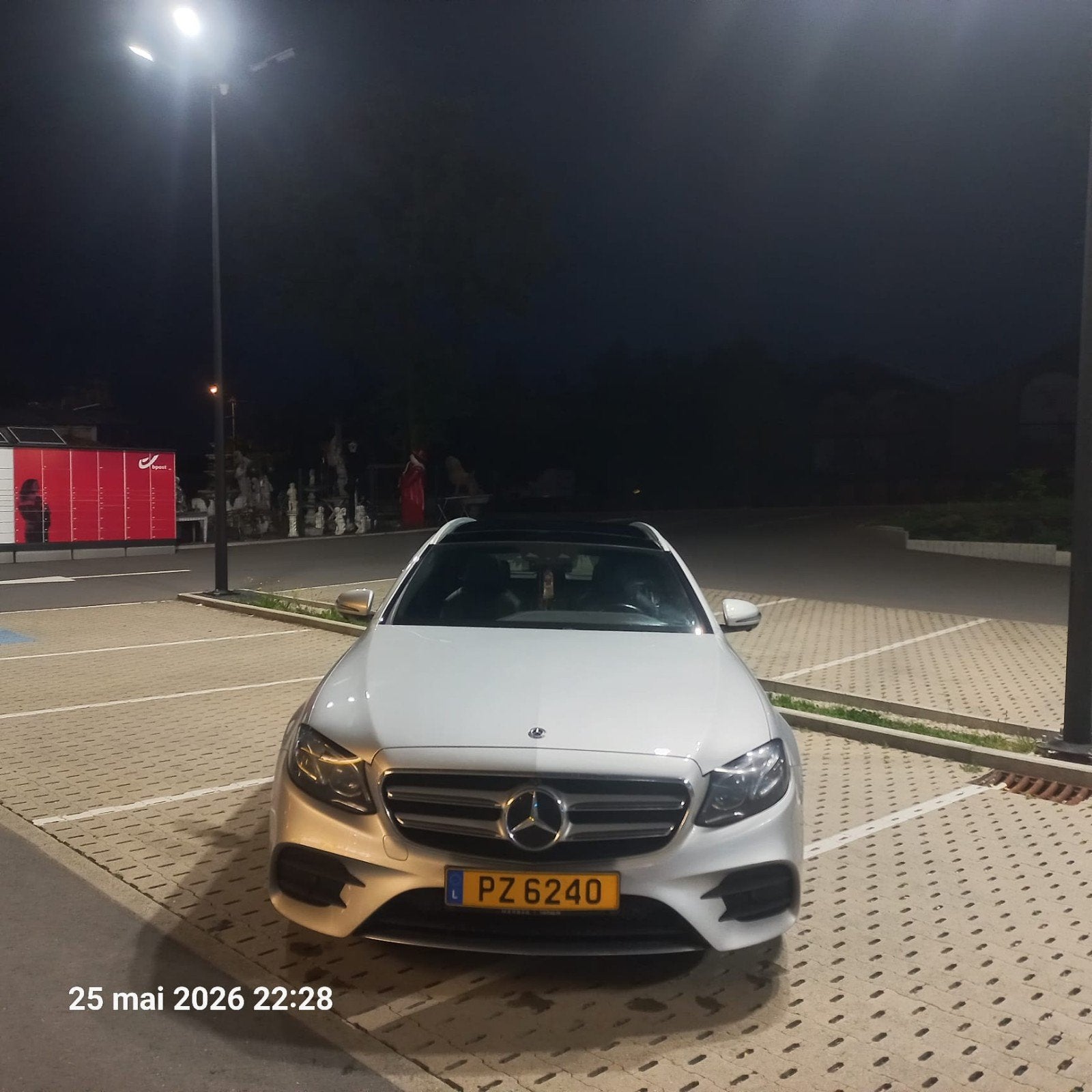 Mercedes E350d 4Matic Pack AMG, Autos, Mercedes-Benz, Argent ou Gris, Achat, Euro 6, Noir