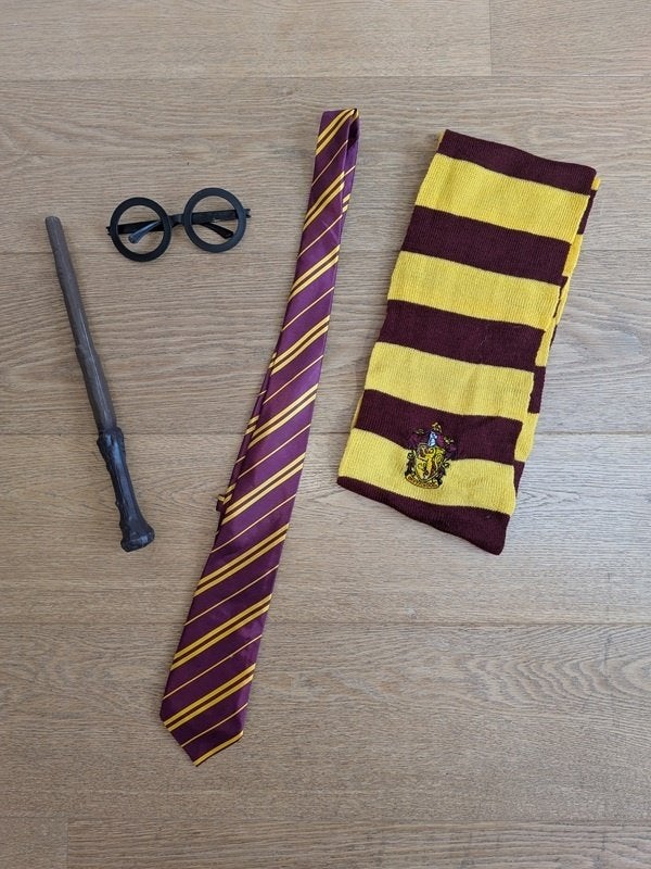 déguisement / accessoires - Harry Potter Gryffondor, Enlèvement, Comme neuf