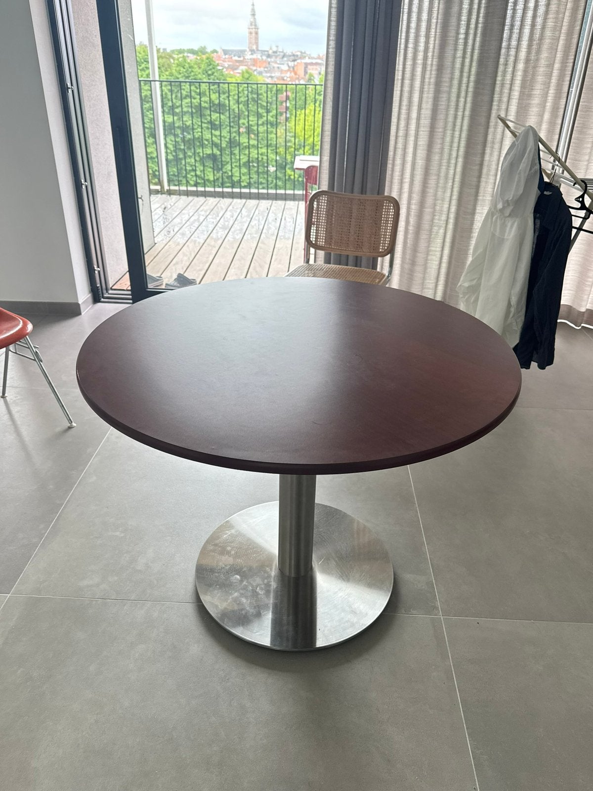 Dinning table (Korea Design), Ophalen, 100 tot 150 cm, Rond, Zo goed als nieuw