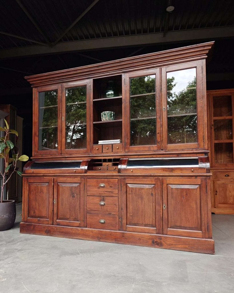 Grote antieke grutterskast gemaakt van teakhout | Teak #4832, Antiek en Kunst, Ophalen of Verzenden