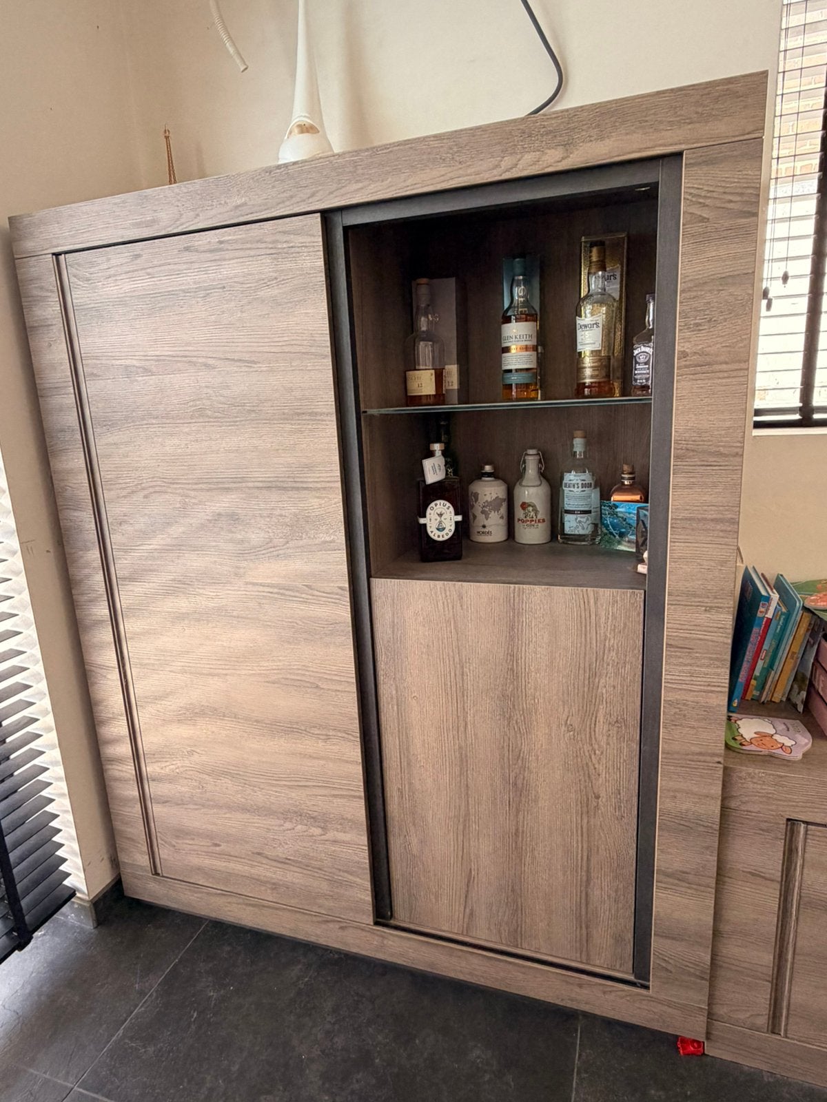 Barkast en kast, Huis en Inrichting, Complete inboedels, Ophalen