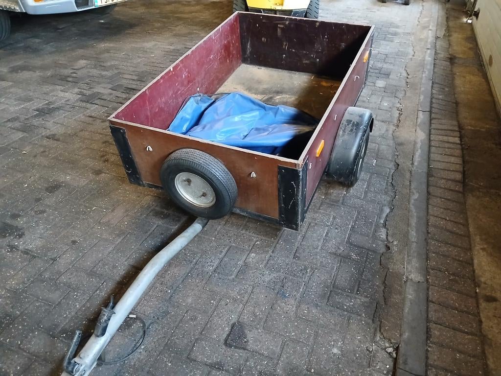 Aanhangwagen te koop, Enlèvement
