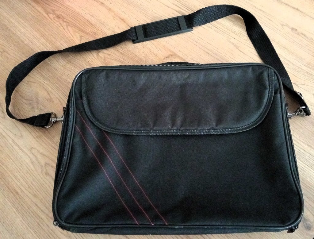 Laptoptas 15"inch scherm, Computers en Software, Ophalen, Zo goed als nieuw, Zwart, 15 inch