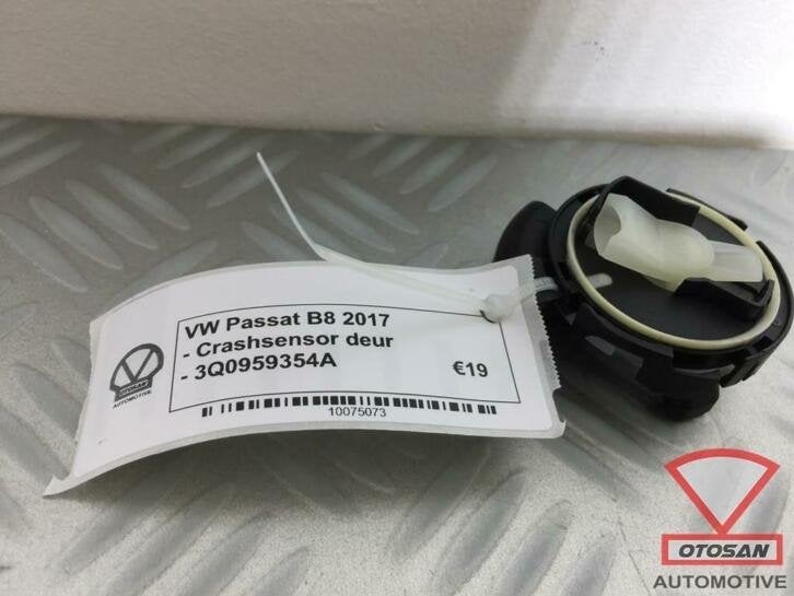 vw passat b8 2017 crashsensor crash sensor deur 3q0959354a, Auto-onderdelen, Gebruikt, Volkswagen, Volkswagen AG, Vw@volkswagen.de