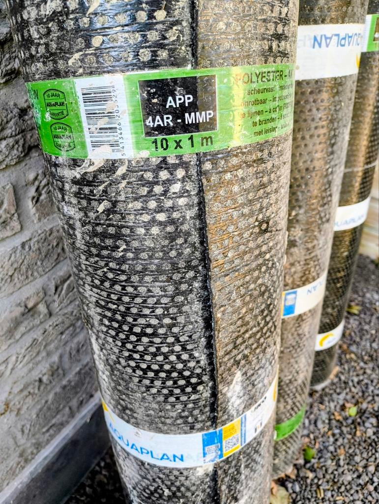 Drie maal: Aquaplan dakbedekking ppe 4ar -mmp 10x1m zwart, Ophalen, Zwart
