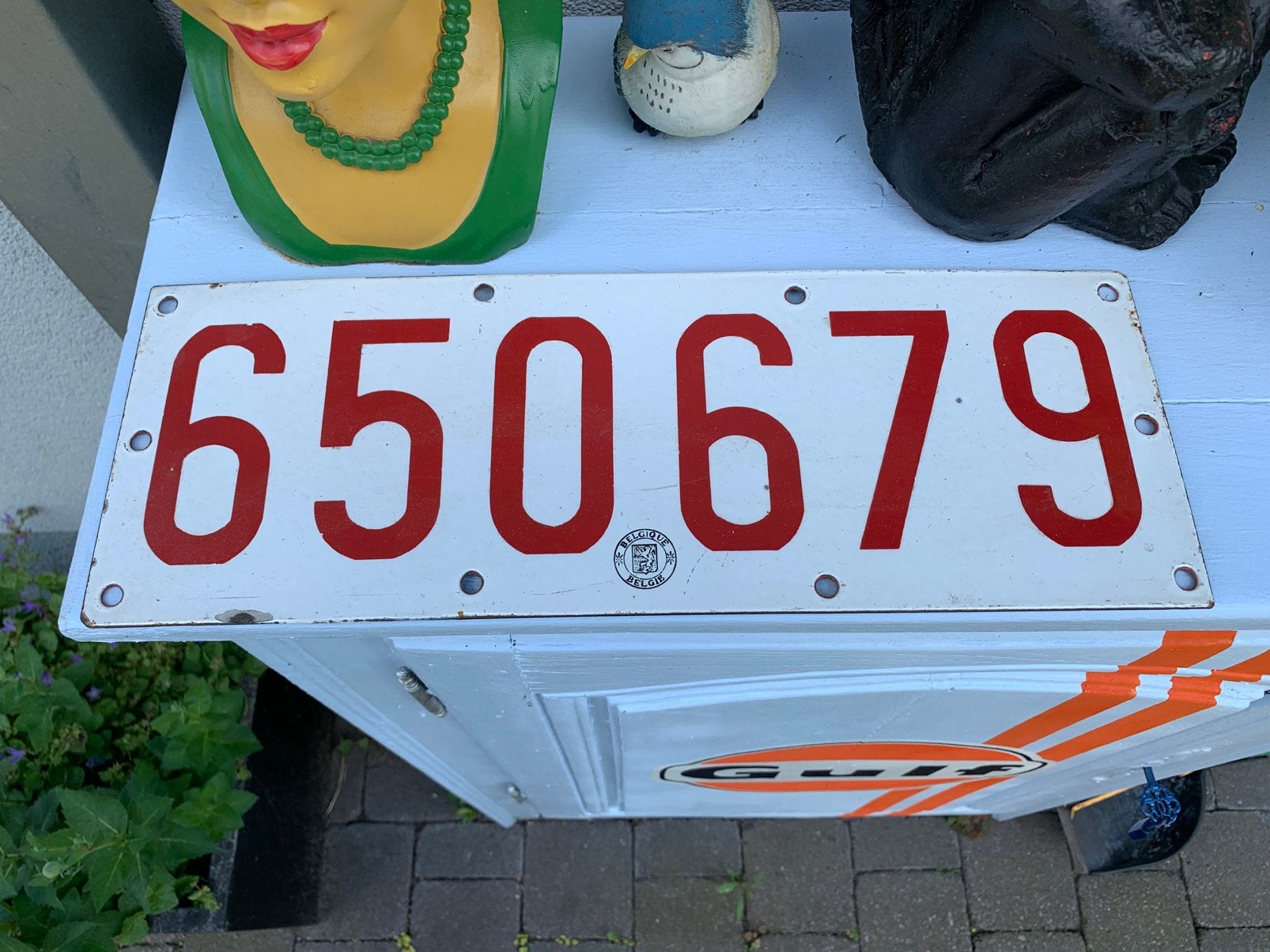Oude Belgische nummerplaat in emaille, Ophalen