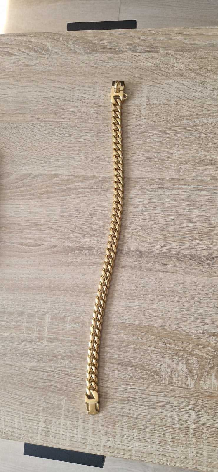 Gouden halsband, Enlèvement, Comme neuf