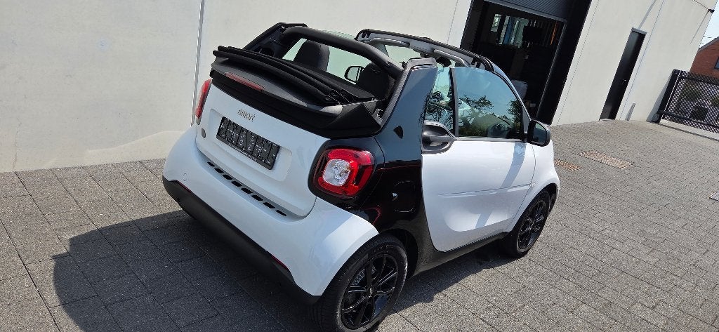 Smart fortwo electric drive 60 kW  2023, Autos, https://public.car-pass.be/vhr/549a9ac3-29ee-4d17-b9ea-7306896a501d, Achat, Entreprise