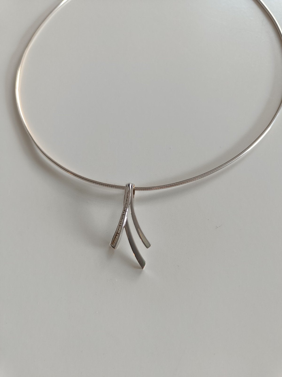 18k wit gouden halsketting met hanger van Eddy Heleven, Enlèvement, Blanc, Avec pendentif