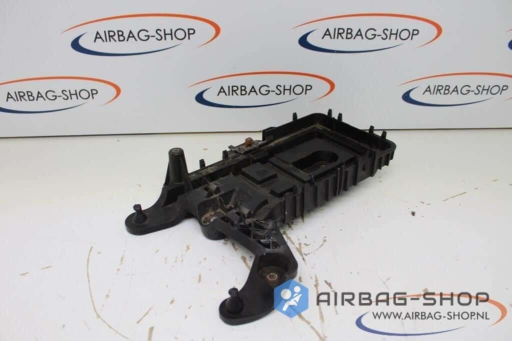 Volkswagen Golf 5 / 6 Accubak 1K0915333 H, -, Utilisé, -, -