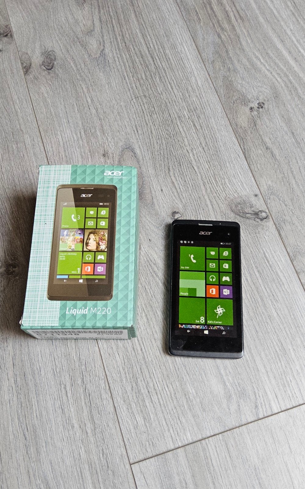 Acer Windows Phone, double SIM, presque neuf
Avec boîte. cha, Enlèvement ou Envoi