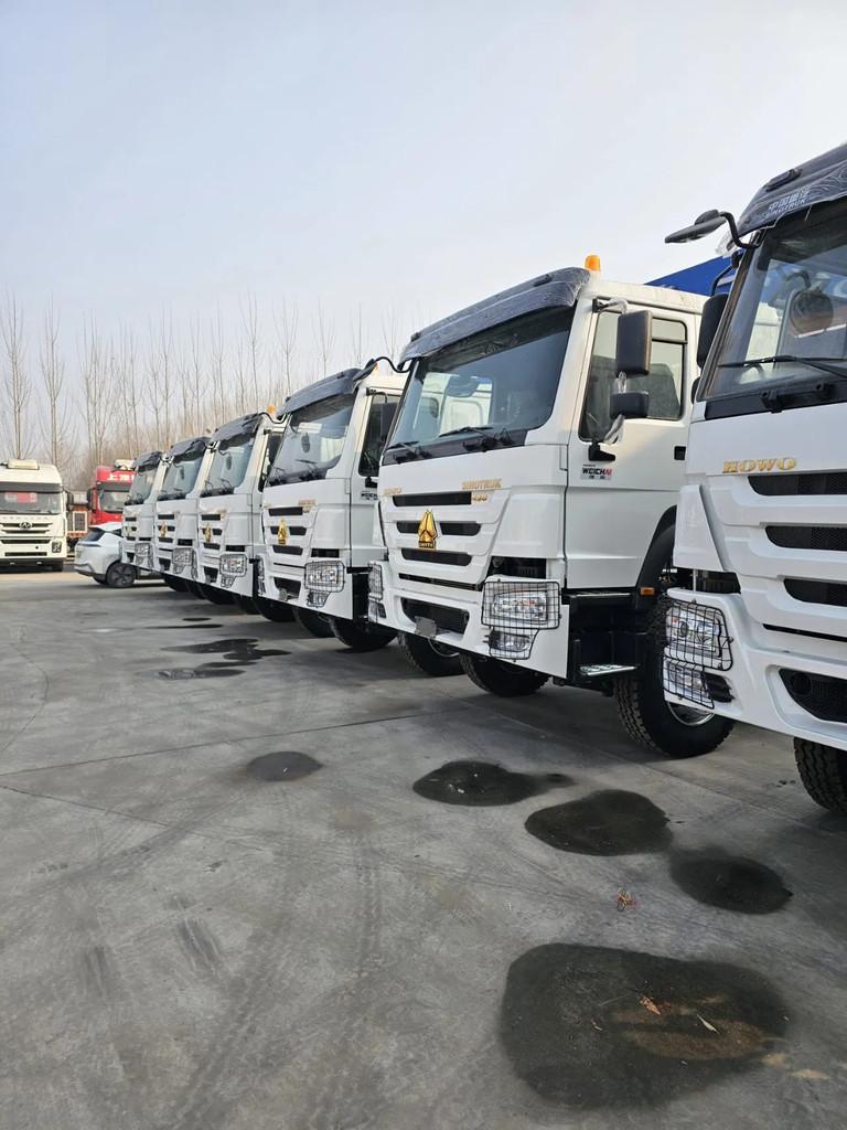 SinoTruck HOWO 6X4 Trekker, Auto's, Vrachtwagens, Overige merken, Bedrijf, Diesel, Te koop