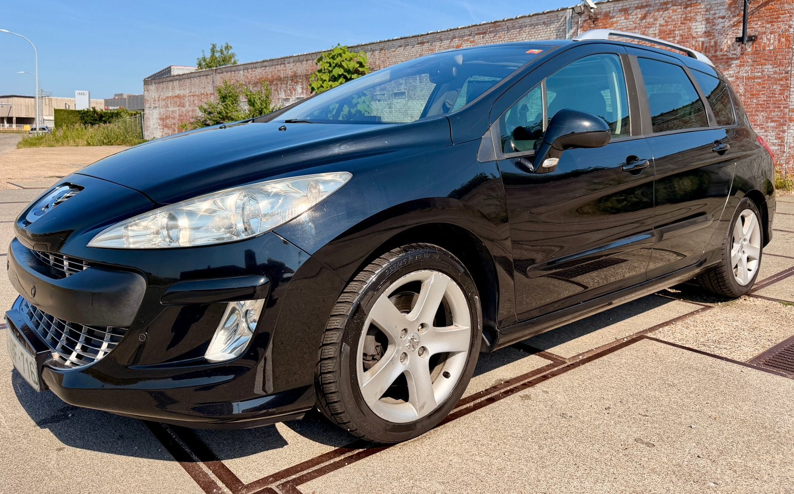 Peugoet 308sw 1.6i benzine 7 plaats, Autos, Euro 5, Achat, Entretenue par le concessionnaire, Noir