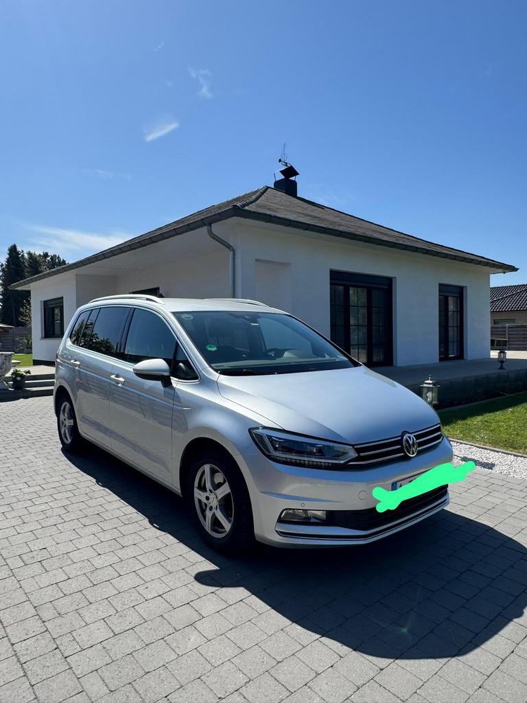 VW Touran 2016 Automatic -1er propriétaire -Option complète, Autos, Volkswagen, Particulier, Touran, Attache-remorque, Diesel