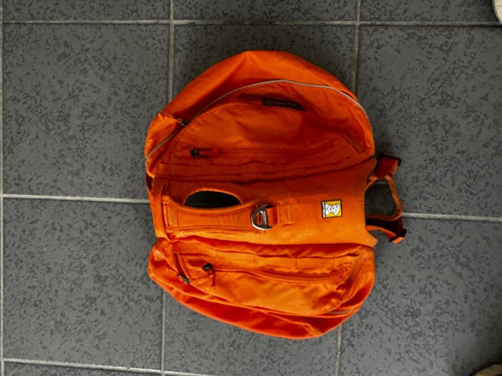 Ruffwear dog backpack, Dieren en Toebehoren, Ophalen, Overige hondenkleding, Ruffwear, Zo goed als nieuw
