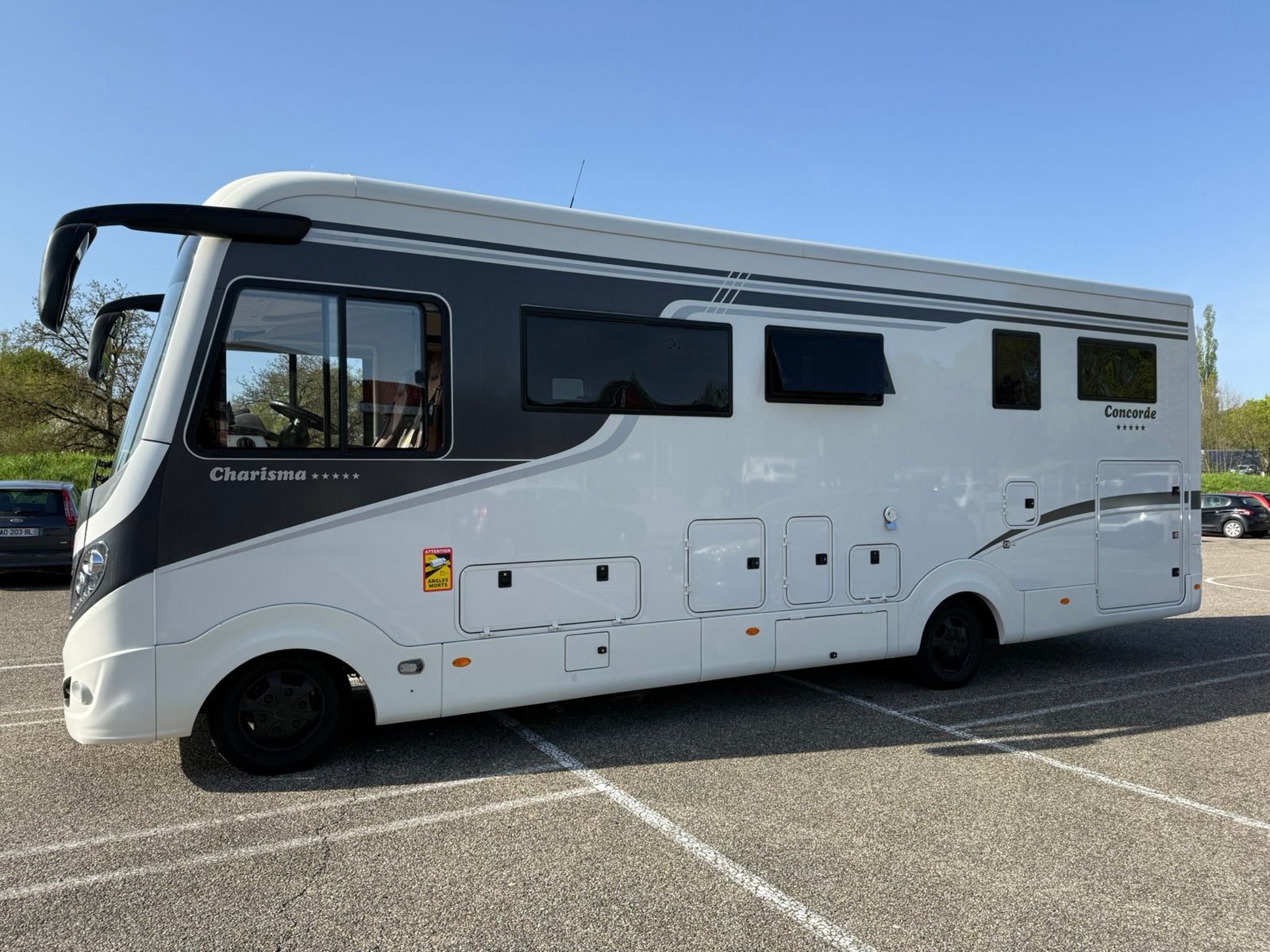 Concorde Charisma 3 Full Mod 2015 , Type 900L, Caravans en Kamperen, Mobilhomes, Vloeistofverwarming, 7 tot 12 maanden geleden