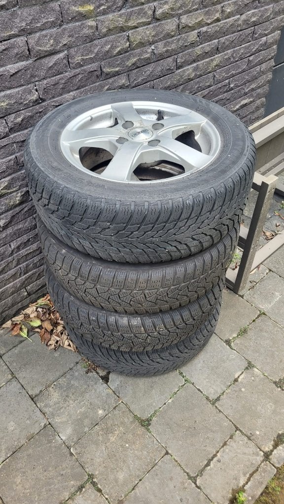 Pneus + jantes hiver 175/65R14, Autos : Pièces & Accessoires, 14 pouces, Pneus hiver, 175 mm, Véhicule de tourisme