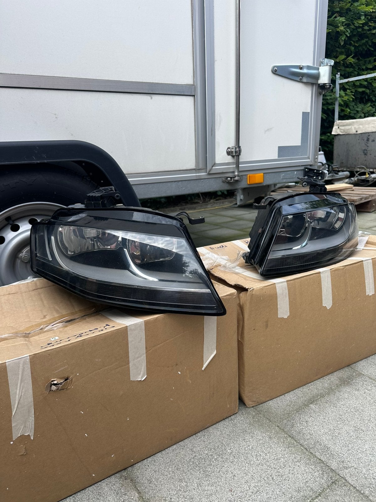 2 originele koplampen audi a4, Enlèvement, Neuf, Audi