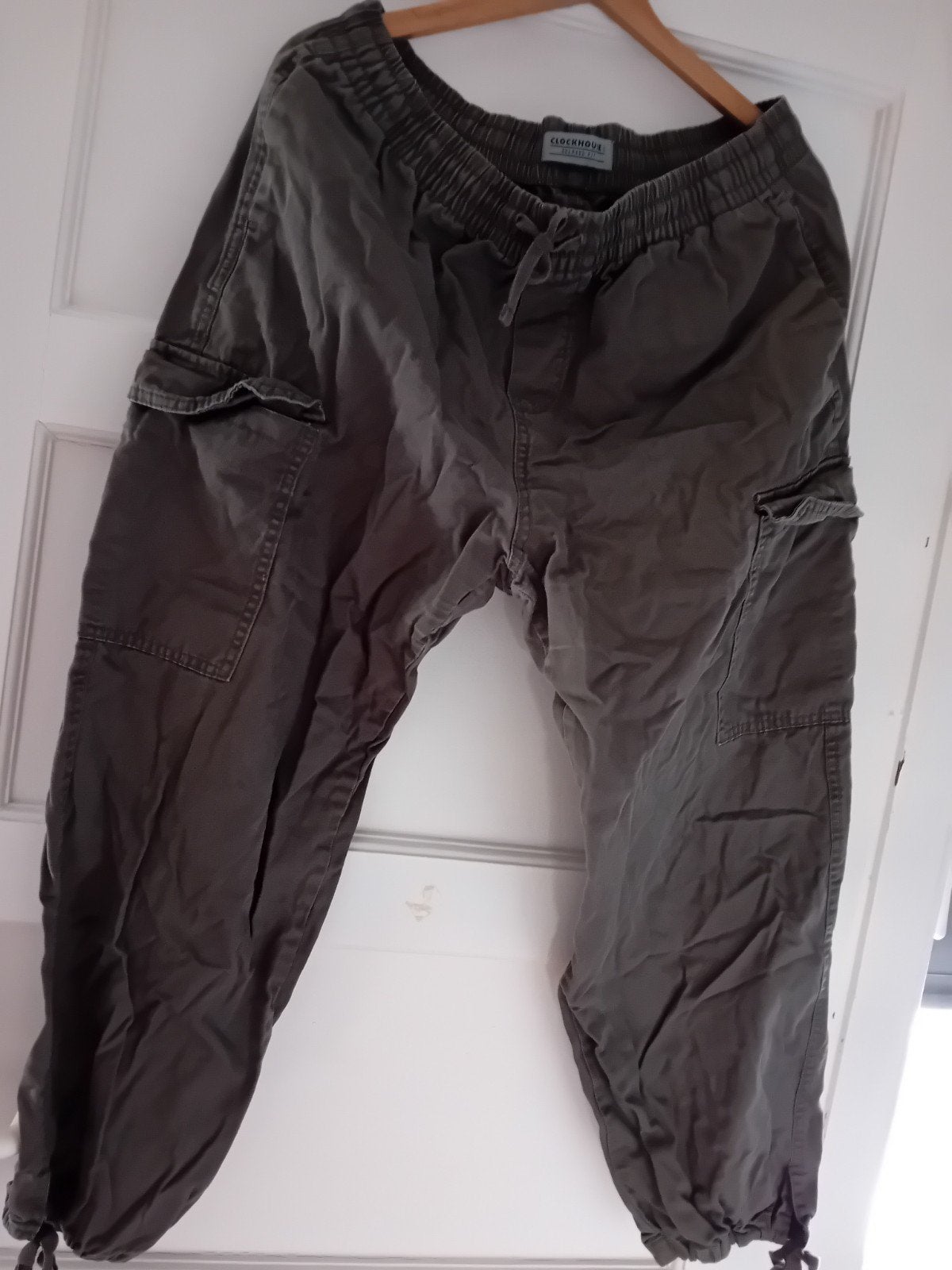 broek maat 44, Ophalen