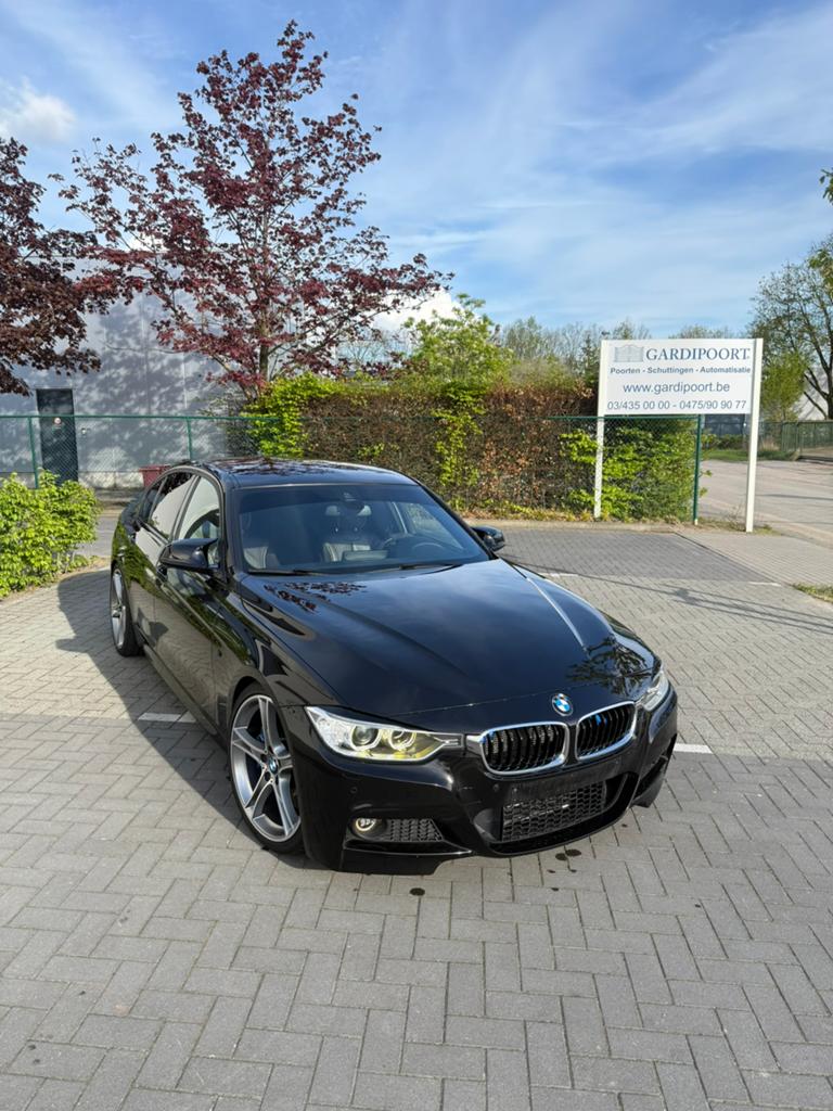 Bmw f30 330d individual, Auto's, BMW, Automaat, Achterwielaandrijving, 2995 cc, Leder