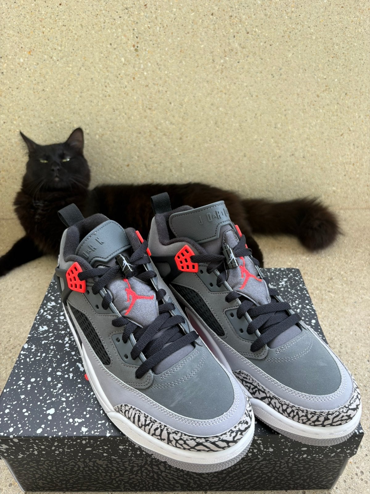 Jordan spizike low retro gloednieuw met doos maat 43, Ophalen of Verzenden, Zo goed als nieuw