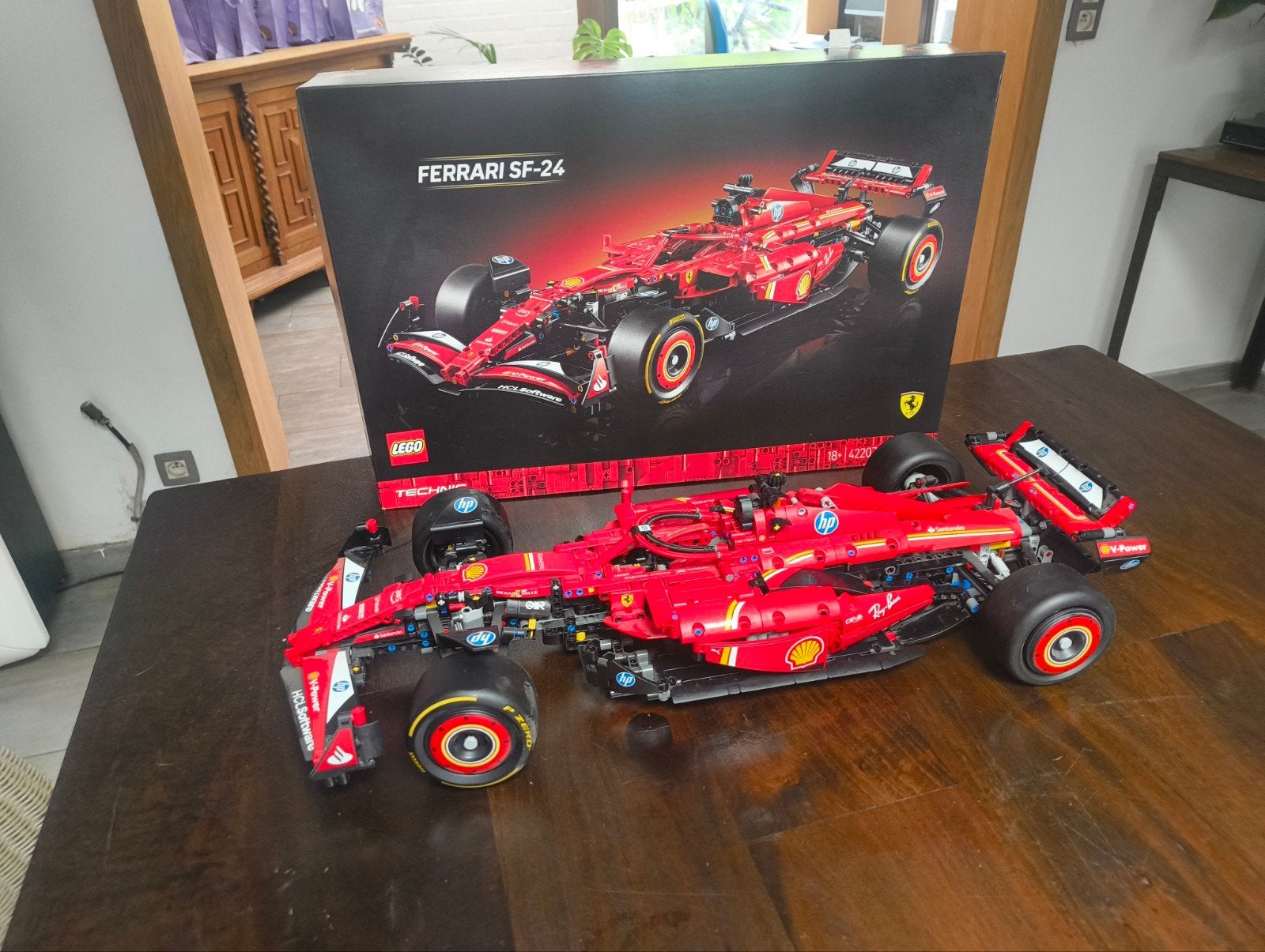 Ferrari SF-24, Hobby en Vrije tijd, Modelauto's | 1:24, Gebruikt, Auto, Overige merken, Ophalen