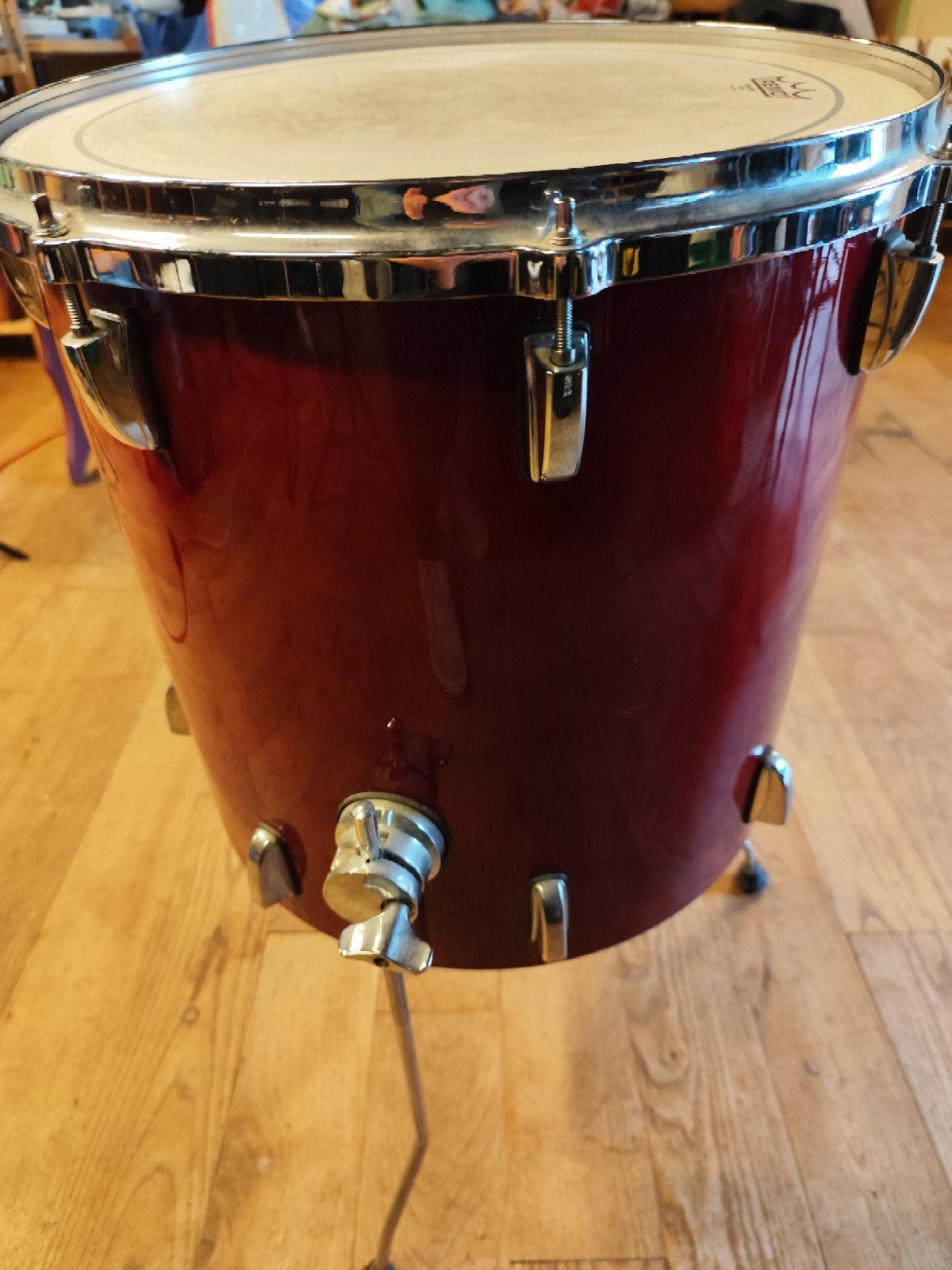 Floor Tom 16 pouces Fame rouge foncé, Musique & Instruments, Percussions, Enlèvement