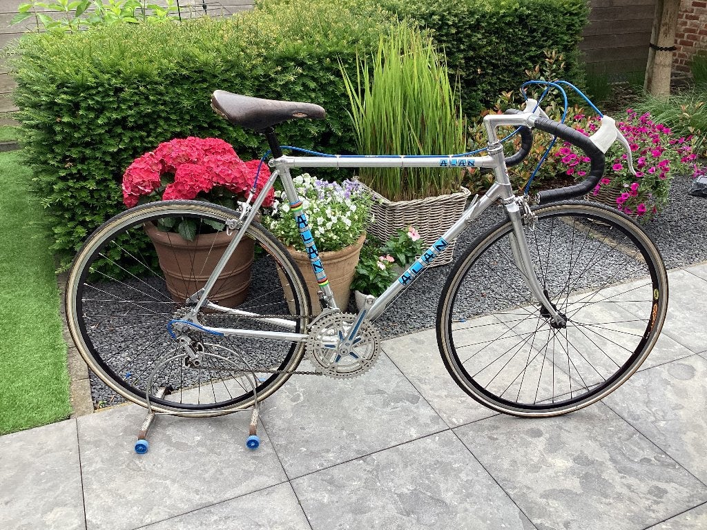 Alan vintage koersfiets 🇮🇹, Fietsen en Brommers, 28 inch, Staal, Zo goed als nieuw, 15 tot 20 versnellingen