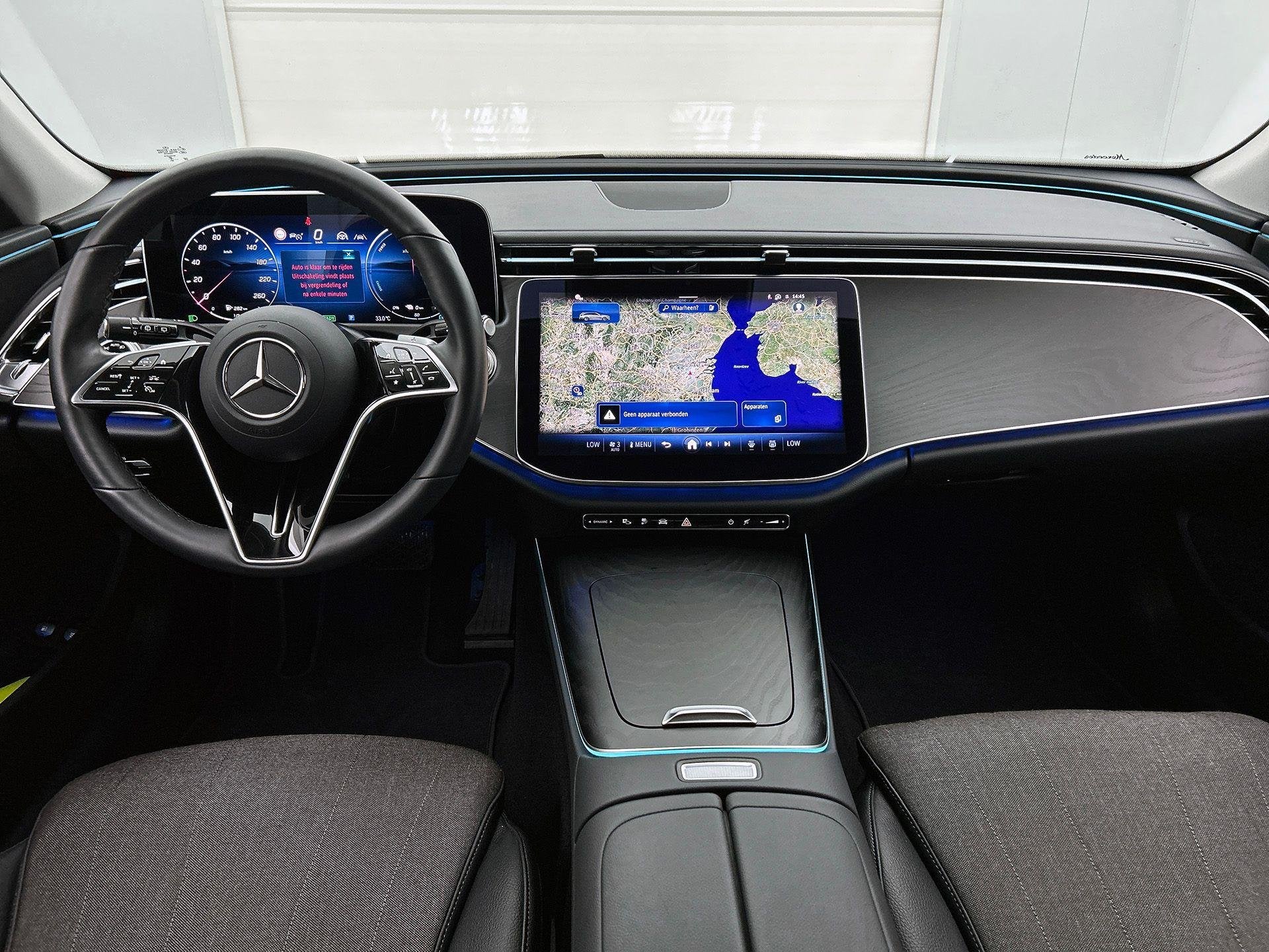 Mercedes-Benz E-Klasse 300 E Break Luxury Line | Distronic |, Auto's, Automaat, Dealer onderhouden, Gebruikt, Zwart
